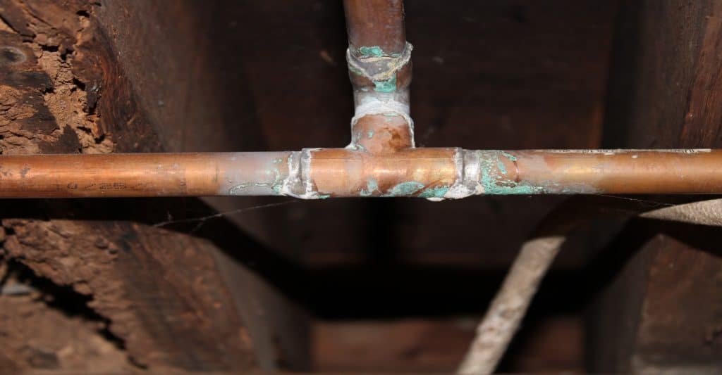 How to Remove Green Corrosion From Copper Pipes